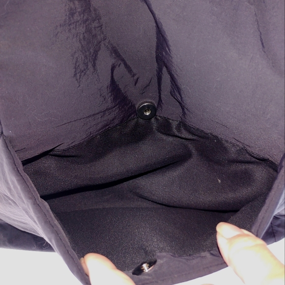 =GEN 'AYCC' All You Can Carry Nylon Black Puff Crossbody Bag - Picture 15 of 16